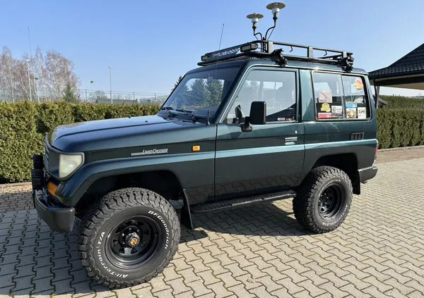 łódzkie Toyota Land Cruiser cena 129000 przebieg: 170670, rok produkcji 1995 z Praszka